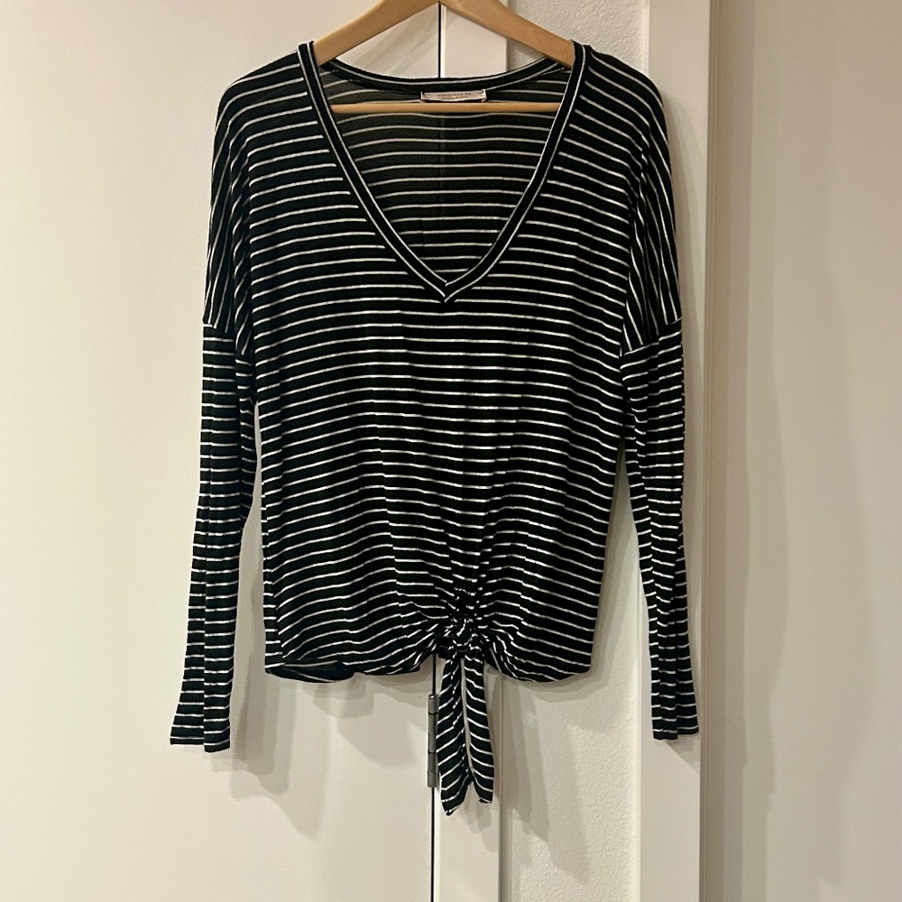 Veronica M. Essentials striped tie‑front top – size S